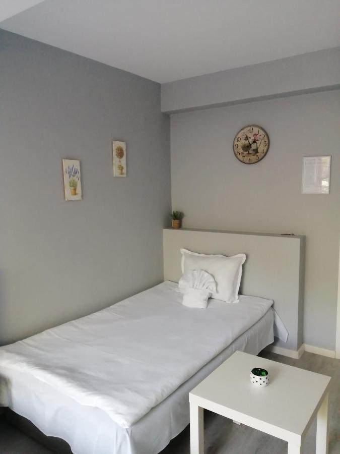 La Piazza Hotel Shumen Exterior photo